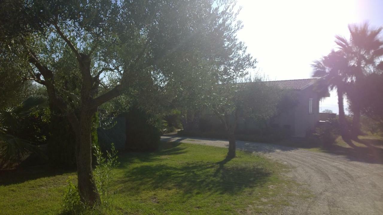 La Scogliera Del Capo Villa Santa Maria  Exterior foto