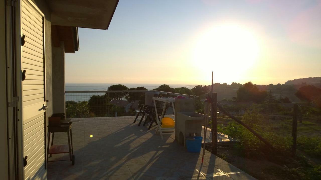 La Scogliera Del Capo Villa Santa Maria  Exterior foto